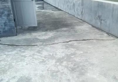 南皮楼顶漏水维修公司分享下如何解决卫生间隐蔽部位漏水的问题?